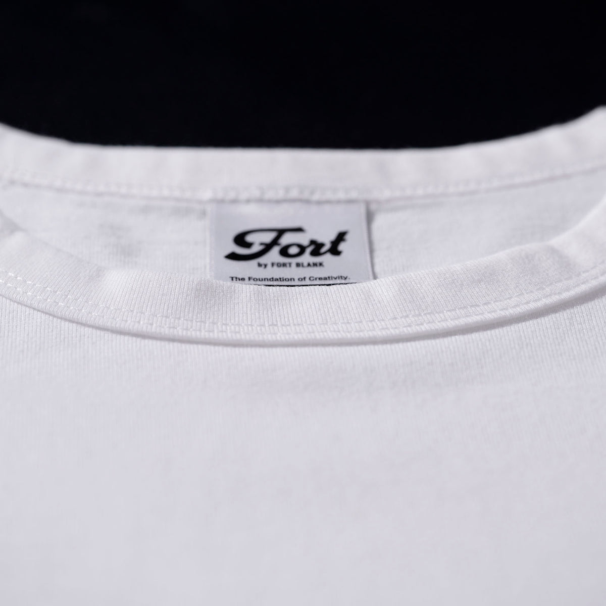バインダーネック Tシャツ